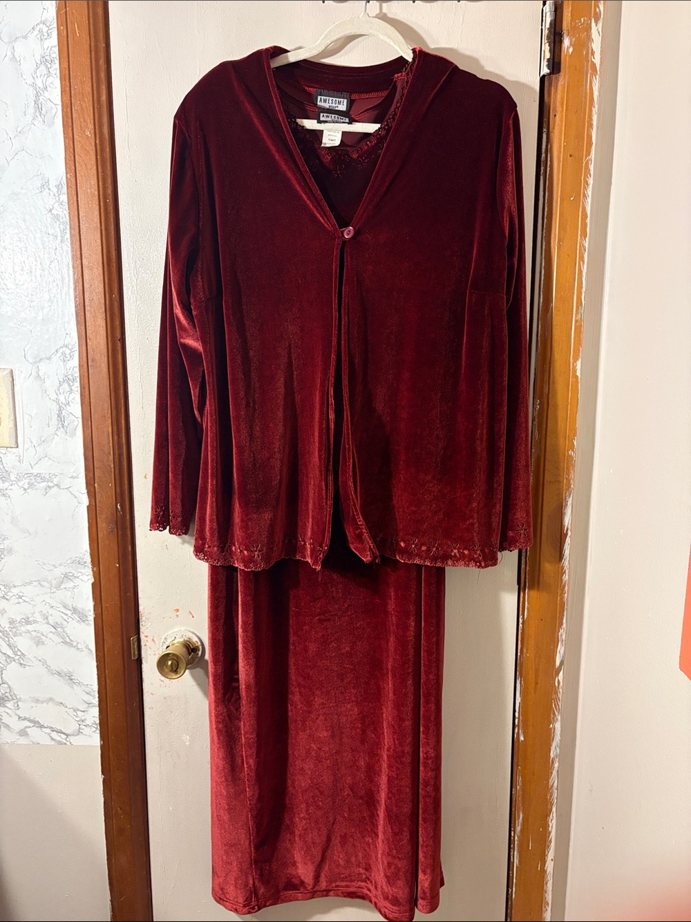 Awesome WearVelvet Two-Piece Dress Set in Burgundy